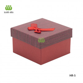 სასაჩუქრე ყუთი 5x8x8
